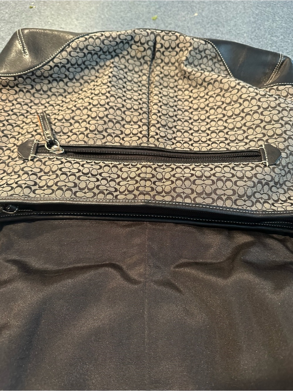 Coach Black Signature Canvas Shoulder Bag - Picture 4 of 6